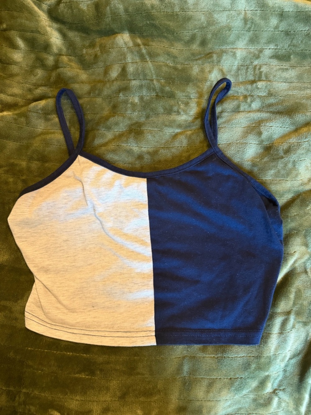 ROMWE Navy and Light Gray Colorblock Cropped Tank